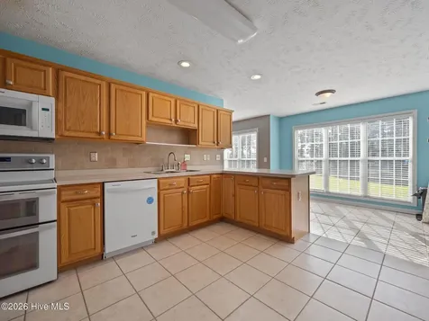 331 Rock Creek Drive S Jacksonville NC 28540