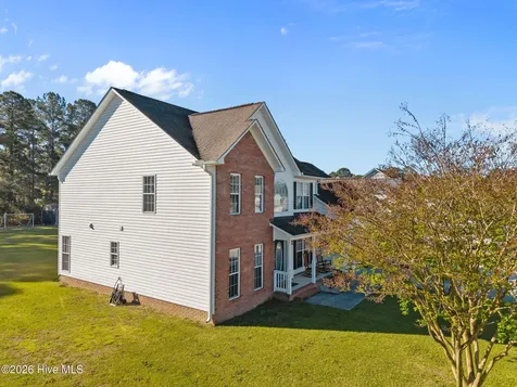 331 Rock Creek Drive S Jacksonville NC 28540