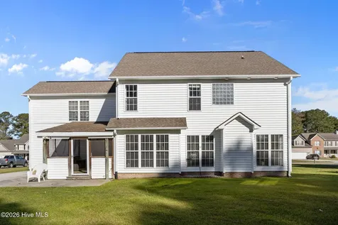331 Rock Creek Drive S Jacksonville NC 28540