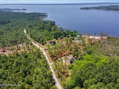 5430 Creek Pointe Road New Bern NC 28560