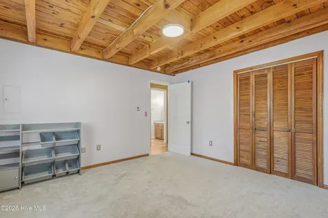 475 N Highway 172 Hubert NC 28539
