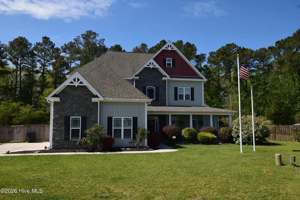 612 Dezi Lane Hubert NC 28539