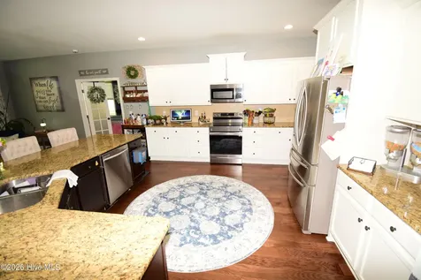 612 Dezi Lane Hubert NC 28539