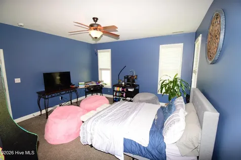 612 Dezi Lane Hubert NC 28539