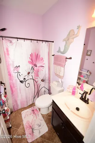 612 Dezi Lane Hubert NC 28539