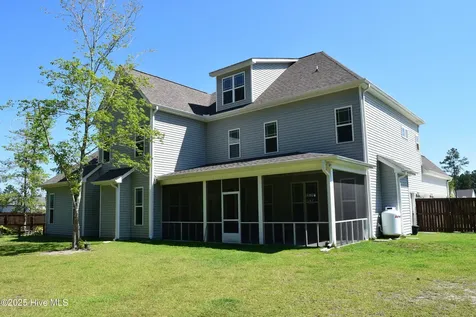612 Dezi Lane Hubert NC 28539