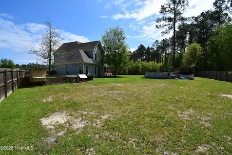612 Dezi Lane Hubert NC 28539