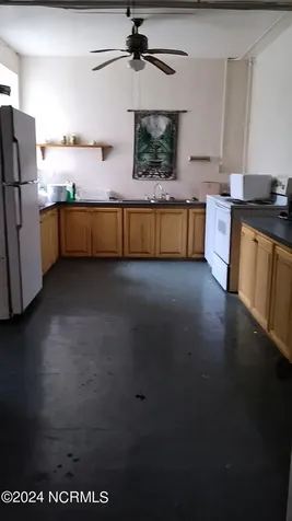 338 Roanoke Avenue Roanoke Rapids NC 27870