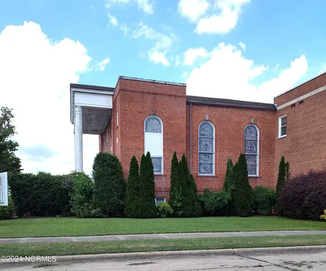 338 Roanoke Avenue Roanoke Rapids NC 27870
