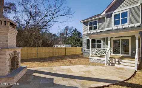 404 S Bodenheimer Street Burgaw NC 28425