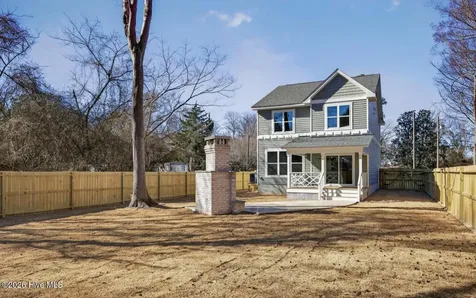 404 S Bodenheimer Street Burgaw NC 28425