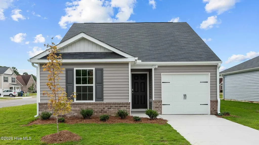 303 Teddy Bear Court Ayden NC 28513