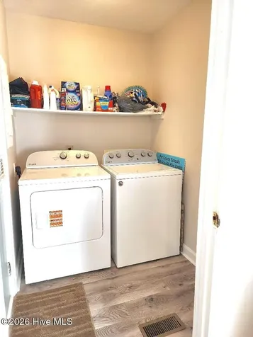 319 Oak Grove Avenue Greenville NC 27834