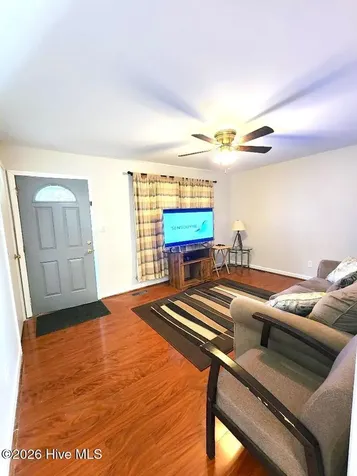 319 Oak Grove Avenue Greenville NC 27834