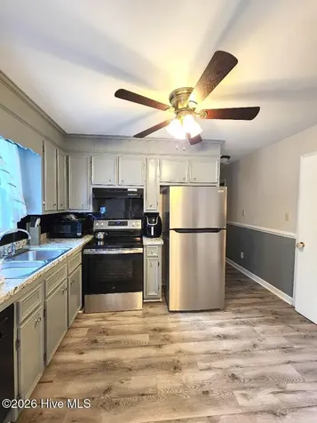 319 Oak Grove Avenue Greenville NC 27834