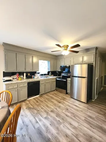 319 Oak Grove Avenue Greenville NC 27834