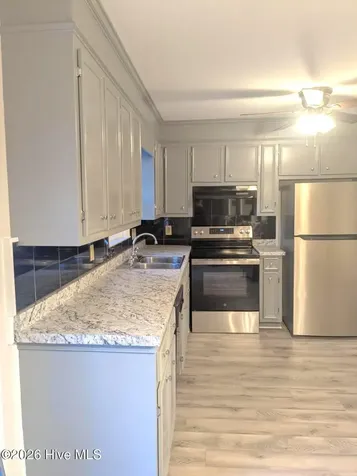 319 Oak Grove Avenue Greenville NC 27834