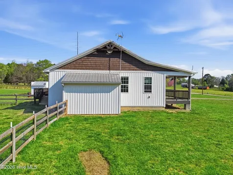 1640 Bear Poplar Road Cleveland NC 27013