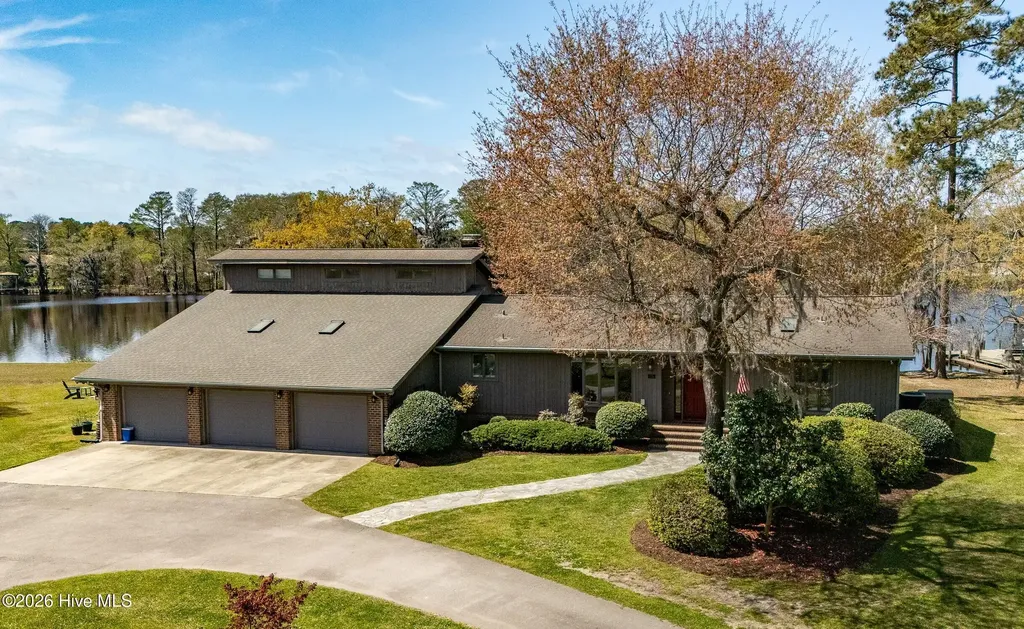 175 Gus Lane New Bern NC 28562