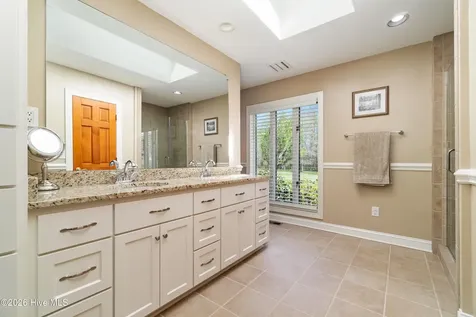 175 Gus Lane New Bern NC 28562