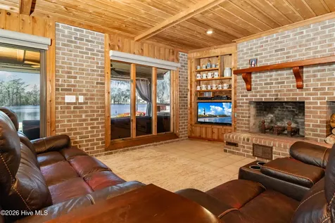 175 Gus Lane New Bern NC 28562