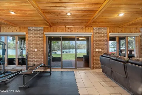 175 Gus Lane New Bern NC 28562
