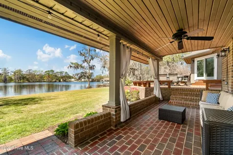175 Gus Lane New Bern NC 28562