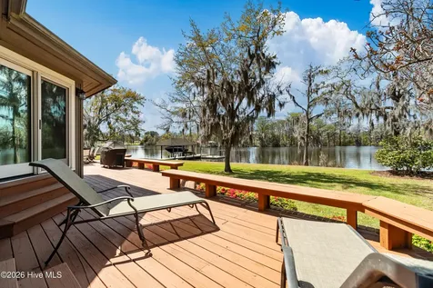 175 Gus Lane New Bern NC 28562