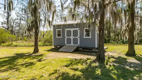 175 Gus Lane New Bern NC 28562