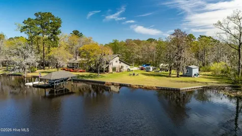 175 Gus Lane New Bern NC 28562