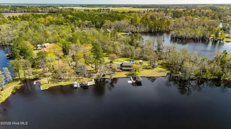 175 Gus Lane New Bern NC 28562