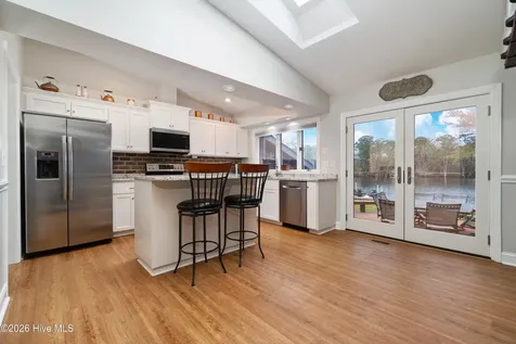 175 Gus Lane New Bern NC 28562