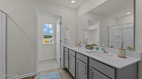 4044 Topsail Trail New Bern NC 28560