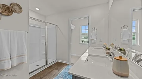 4044 Topsail Trail New Bern NC 28560