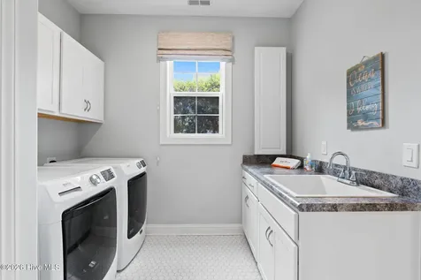 3815 Ridge Crest Drive Southport NC 28461