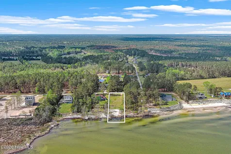 107 Cedarwood Drive Havelock NC 28532