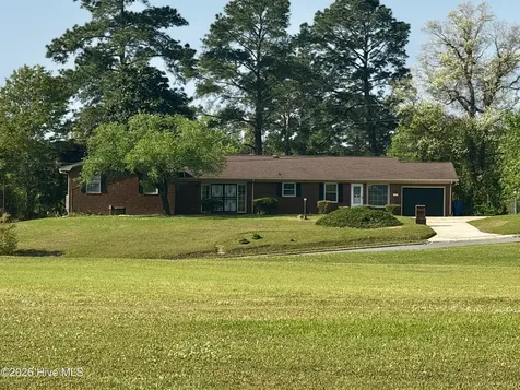 1307 Cogdell Drive Kinston NC 28501