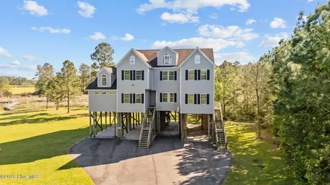2180 Nc 304 Bayboro NC 28515