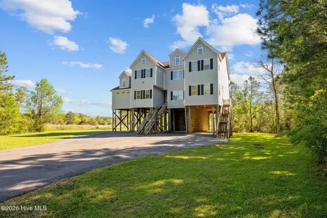 2180 Nc 304 Bayboro NC 28515