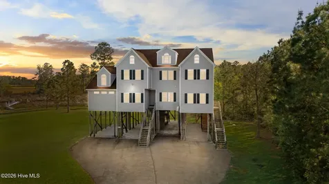 2180 Nc 304 Bayboro NC 28515