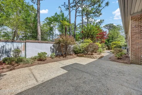 3701 Reston Court Wilmington NC 28403