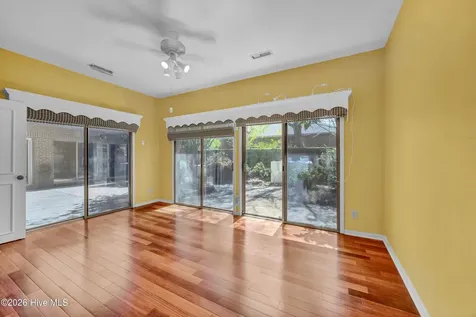 3701 Reston Court Wilmington NC 28403