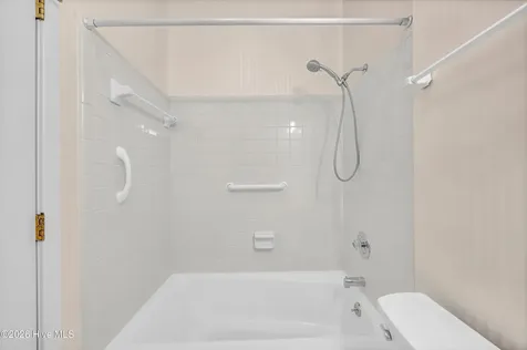 3701 Reston Court Wilmington NC 28403