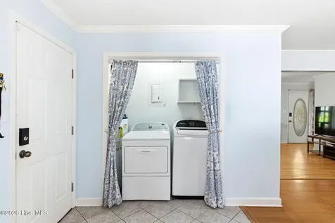 235 Oak Street Wallace NC 28466