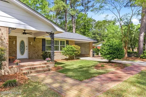 235 Oak Street Wallace NC 28466