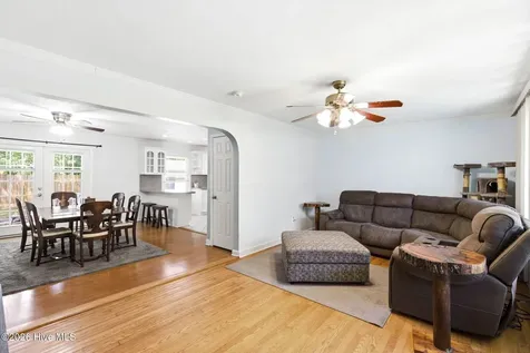 235 Oak Street Wallace NC 28466