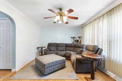 235 Oak Street Wallace NC 28466