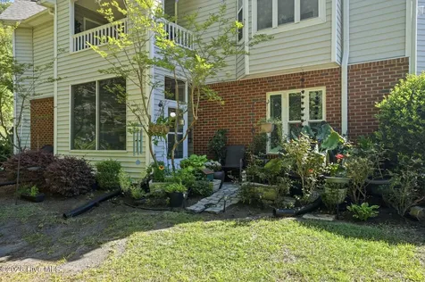 4108 Breezewood Drive Wilmington NC 28412