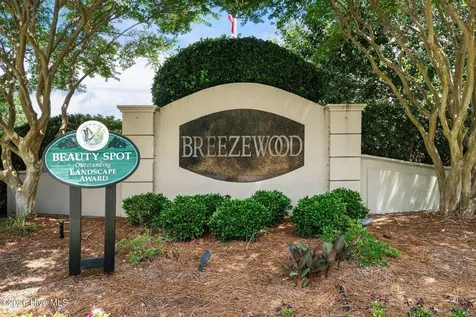 4108 Breezewood Drive Wilmington NC 28412