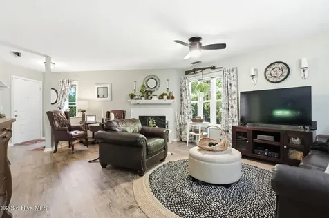 4108 Breezewood Drive Wilmington NC 28412